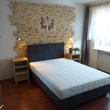 Проживание в семье Anmare *